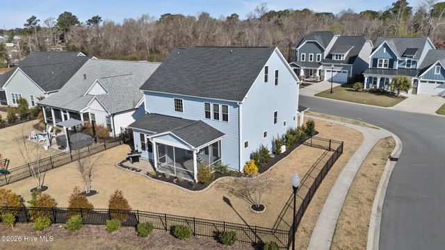 812 W Craftsman Way, Hampstead, NC 28443