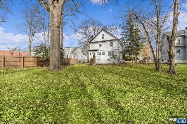 384 W Palisade Avenue, Englewood, NJ 07631