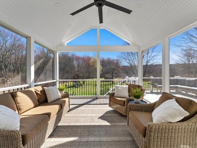 30 Alprilla Farm Rd, Hopkinton, MA 01748