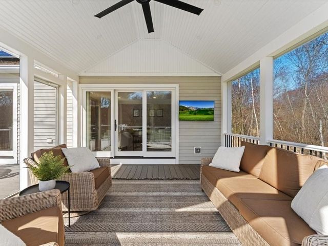 30 Alprilla Farm Rd, Hopkinton, MA 01748