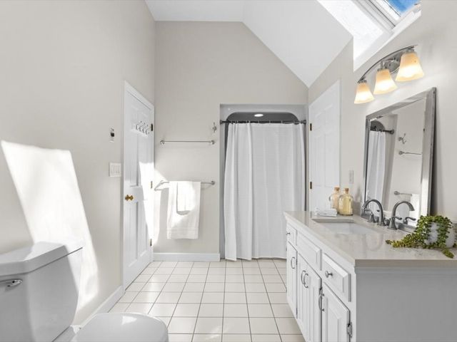 30 Alprilla Farm Rd, Hopkinton, MA 01748