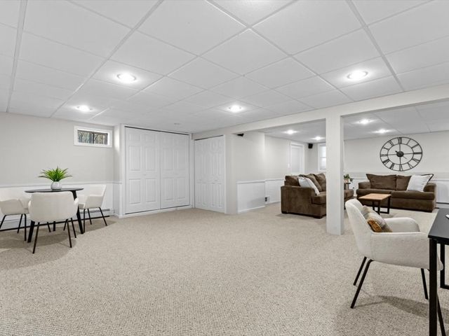 30 Alprilla Farm Rd, Hopkinton, MA 01748