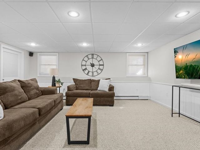 30 Alprilla Farm Rd, Hopkinton, MA 01748