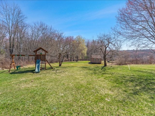 30 Alprilla Farm Rd, Hopkinton, MA 01748