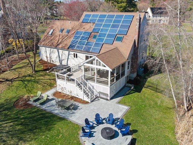 30 Alprilla Farm Rd, Hopkinton, MA 01748