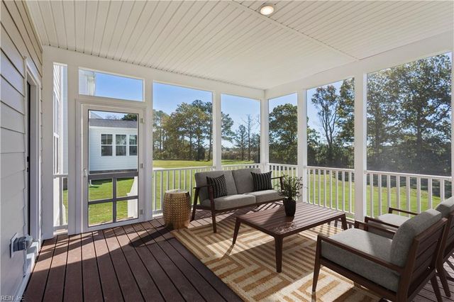 122 Robert Bruce RD, Poquoson, VA 23662