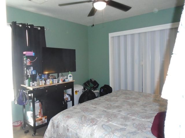 12066 Idaho Avenue, Hanford, CA 93230