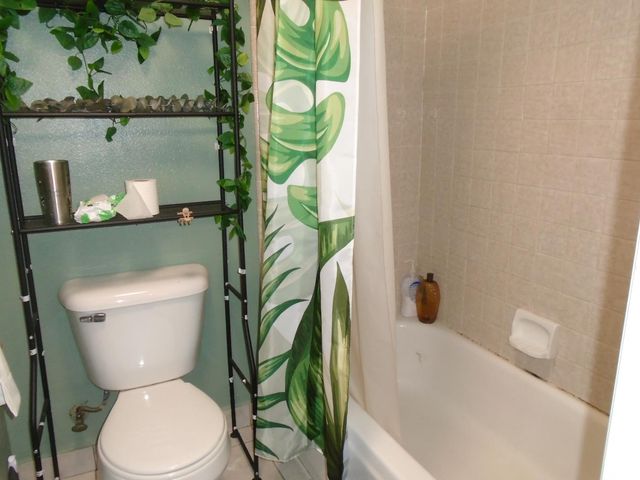 12066 Idaho Avenue, Hanford, CA 93230