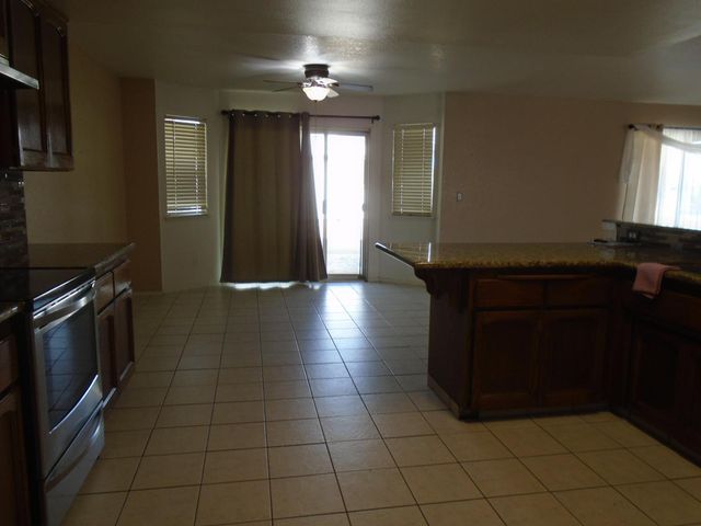 12066 Idaho Avenue, Hanford, CA 93230