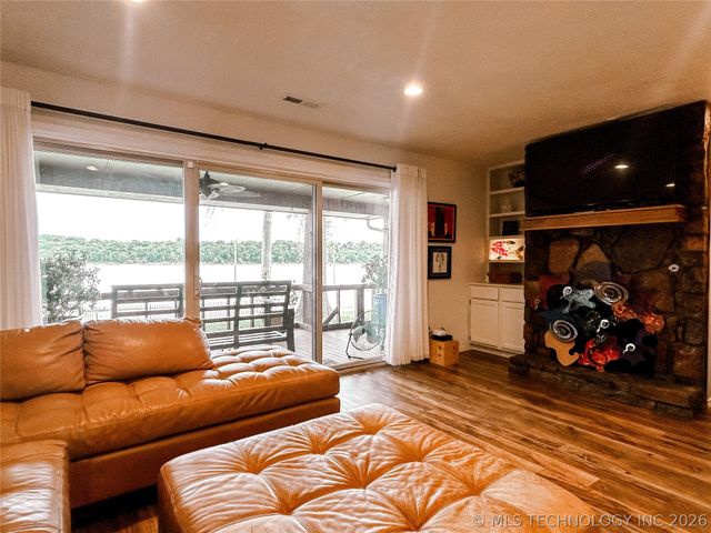7020 Lakeshore Drive 20, Eufaula, OK 74432