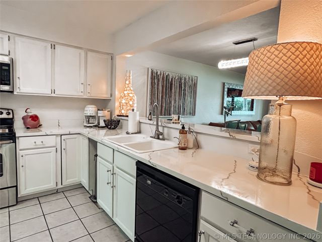 7020 Lakeshore Drive 20, Eufaula, OK 74432
