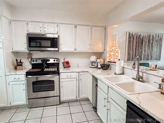 7020 Lakeshore Drive 20, Eufaula, OK 74432