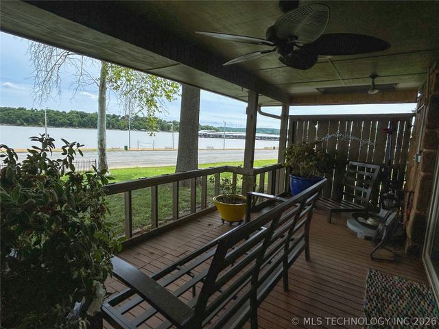 7020 Lakeshore Drive 20, Eufaula, OK 74432
