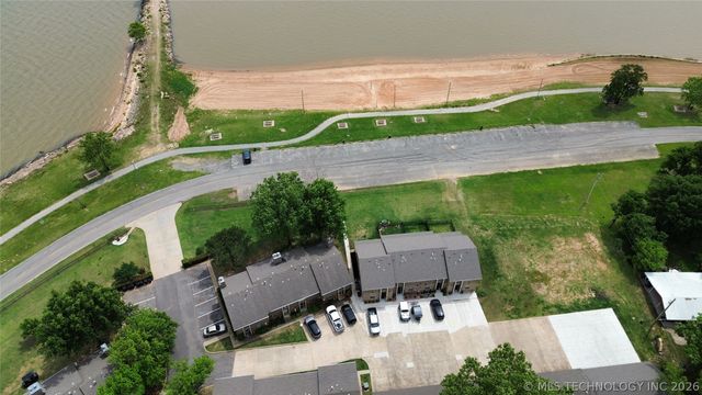 7020 Lakeshore Drive 20, Eufaula, OK 74432