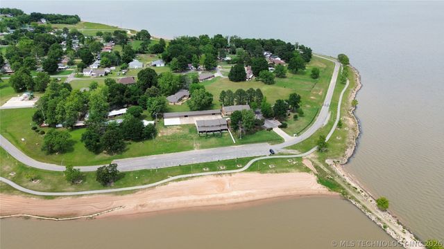 7020 Lakeshore Drive 20, Eufaula, OK 74432