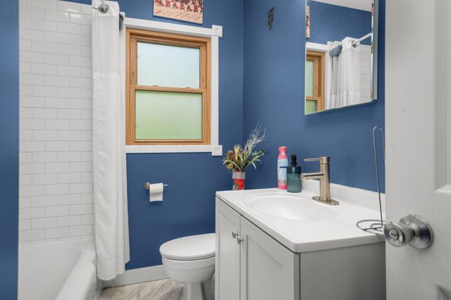 5330 Georgia Avenue N, Crystal, MN 55428