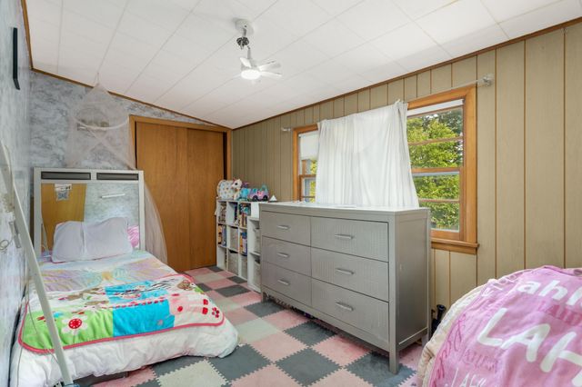 5330 Georgia Avenue N, Crystal, MN 55428