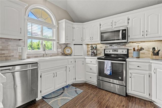 3911 NE 79th Street, Kansas City, MO 64119