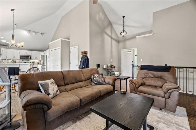 3911 NE 79th Street, Kansas City, MO 64119