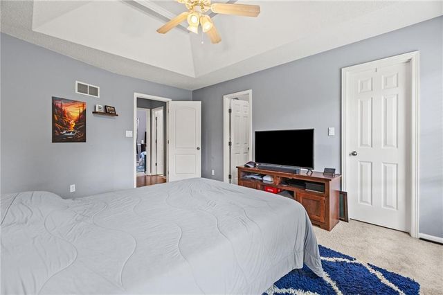 3911 NE 79th Street, Kansas City, MO 64119