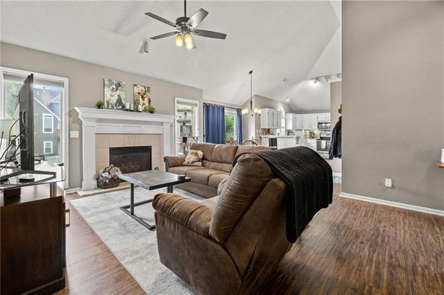3911 NE 79th Street, Kansas City, MO 64119