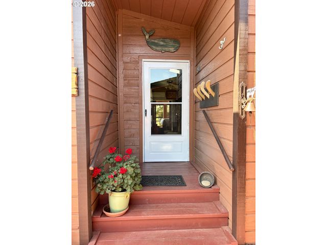 19921 WHALESHEAD Rd OV9, Brookings, OR 97415