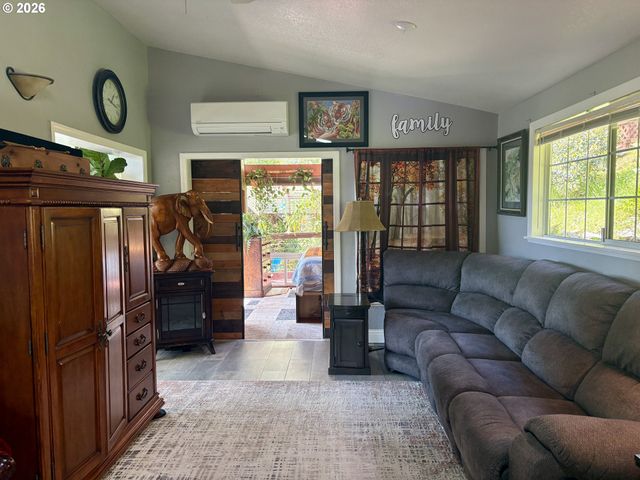 19921 WHALESHEAD Rd OV9, Brookings, OR 97415