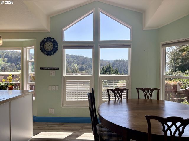 19921 WHALESHEAD Rd OV9, Brookings, OR 97415