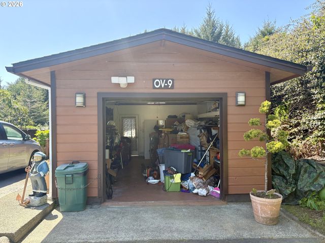 19921 WHALESHEAD Rd OV9, Brookings, OR 97415