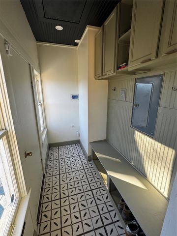 1802 Seevers Avenue, Dallas, TX 75216