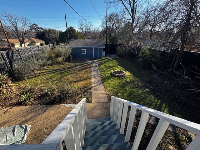 1802 Seevers Avenue, Dallas, TX 75216