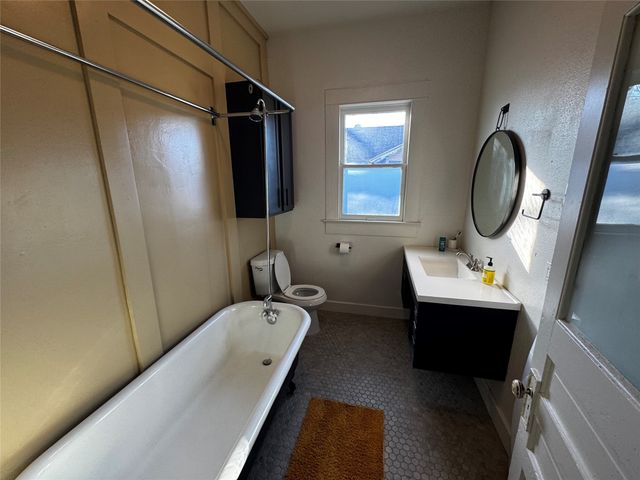 1802 Seevers Avenue, Dallas, TX 75216