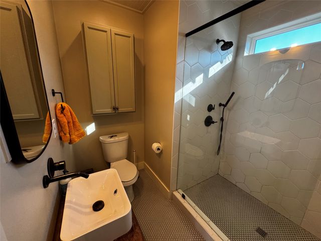 1802 Seevers Avenue, Dallas, TX 75216