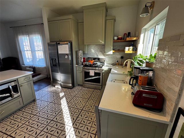 1802 Seevers Avenue, Dallas, TX 75216