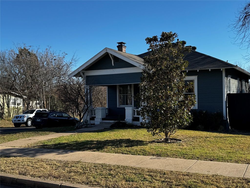 1802 Seevers Avenue, Dallas, TX 75216