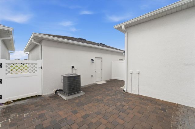 2228 RED SUN STREET, Apopka, FL 32703