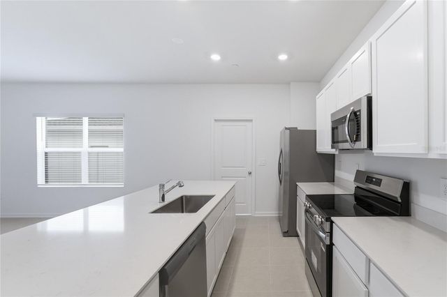 2228 RED SUN STREET, Apopka, FL 32703