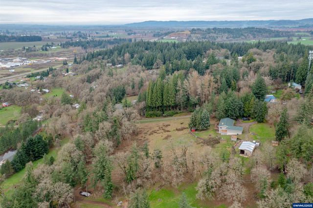 33844 Sunnyview Dr NE, Albany, OR 97322