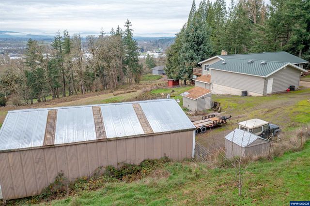 33844 Sunnyview Dr NE, Albany, OR 97322