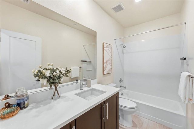 3709 Innovation Way 1008, Fremont, CA 94538