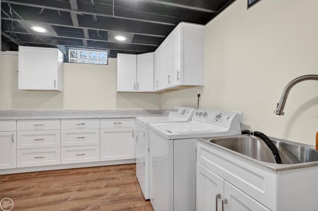 42159 Mac Rae Drive, Sterling Heights, MI 48313