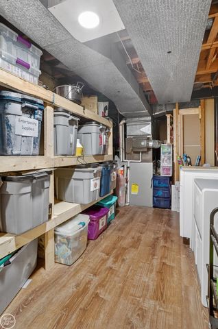 42159 Mac Rae Drive, Sterling Heights, MI 48313