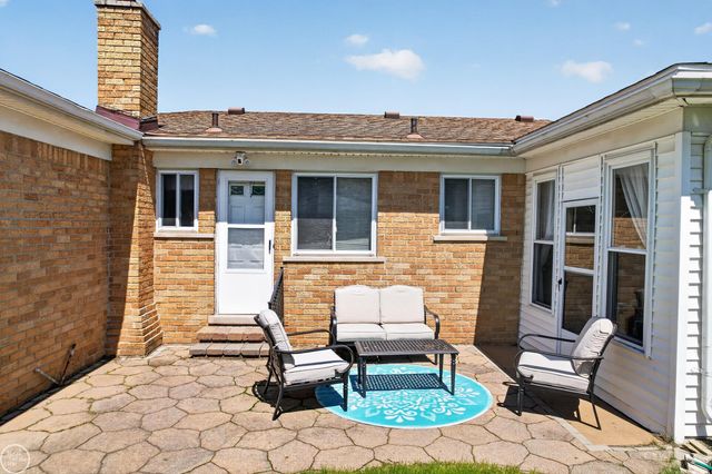 42159 Mac Rae Drive, Sterling Heights, MI 48313