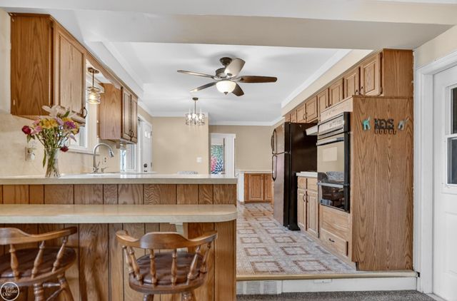 42159 Mac Rae Drive, Sterling Heights, MI 48313