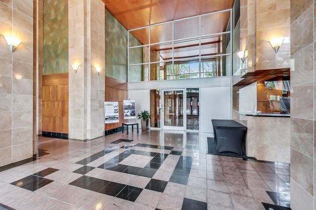 1122 N Clark Street 3304, Chicago, IL 60610