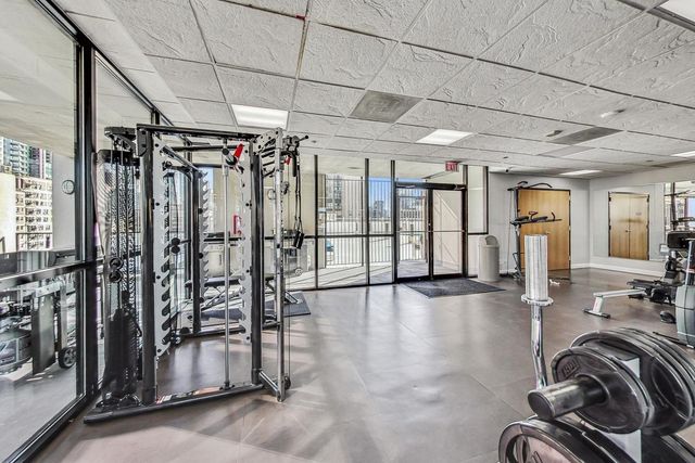 1122 N Clark Street 3304, Chicago, IL 60610
