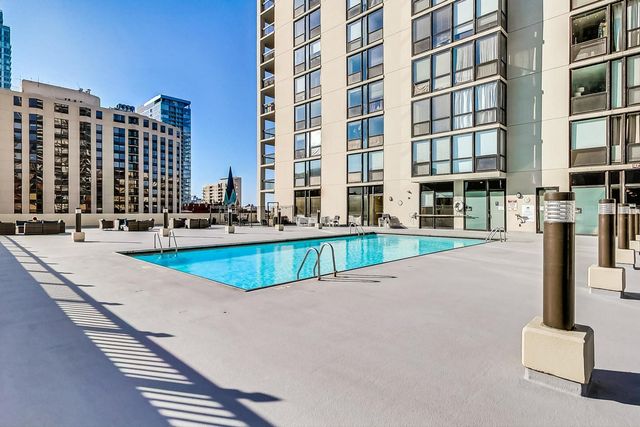 1122 N Clark Street 3304, Chicago, IL 60610