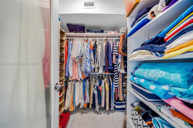 465 Ocean Dr 708, Miami Beach, FL 33139