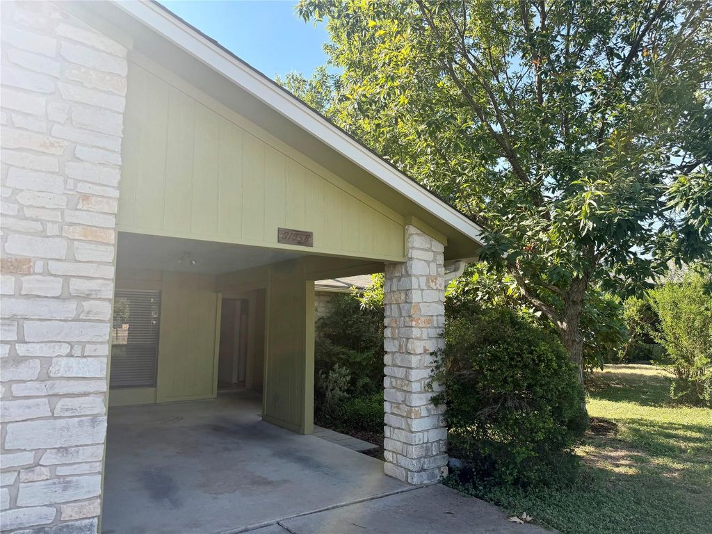 8105 S 1st ST B, Austin, TX 78748