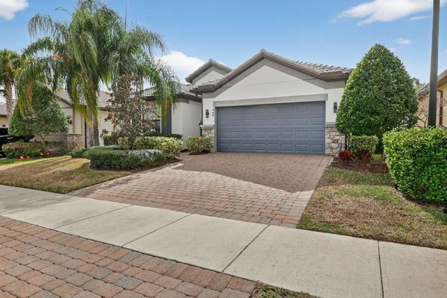 540 SE Monet Drive, Port St. Lucie, Port St Lucie, FL 34984